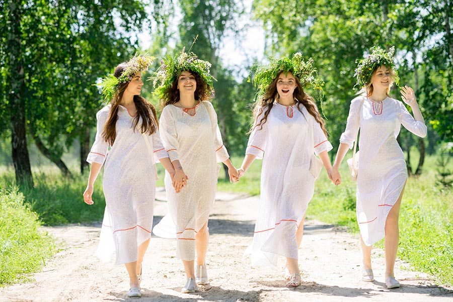 Slavic girls in Ajmer