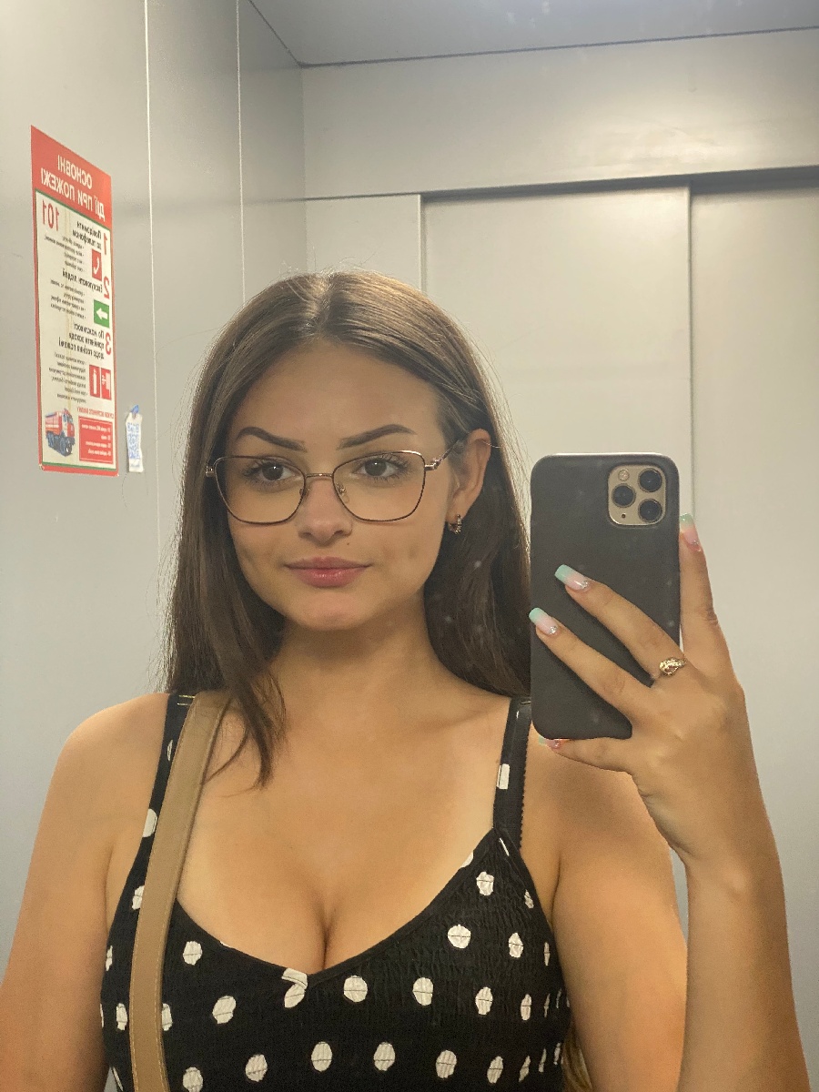 Sexy model Stacy in Ajmer